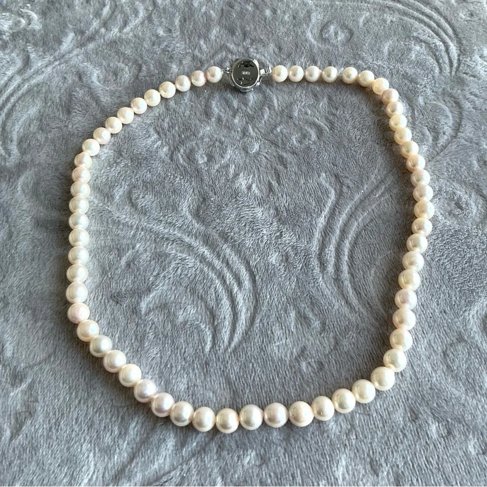 Authentic vintage pearl necklace🌟🌟🌟
